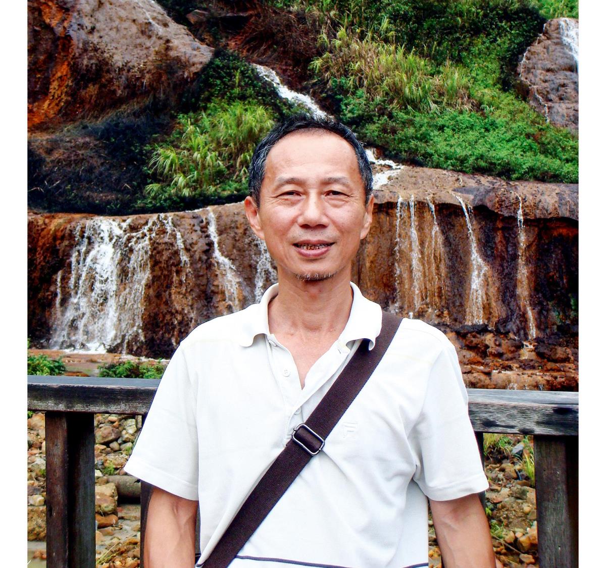 余成忠